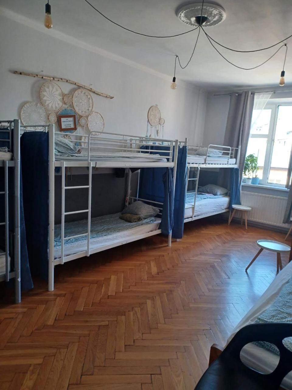 Real Vip Hostel Kraków Exteriör bild